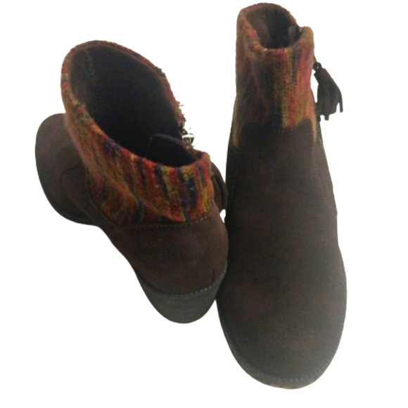 BOC Leather 8.5 Womens Ankle Boot Brown Zip Tassel Bendell Knit Upper 2" Heel - Picture 1 of 16